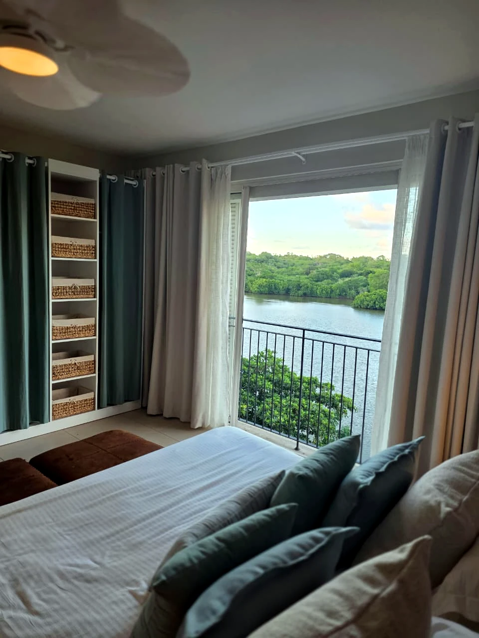 Port Chambly Waterfront Penthouse – Warm Contemporary Island Living