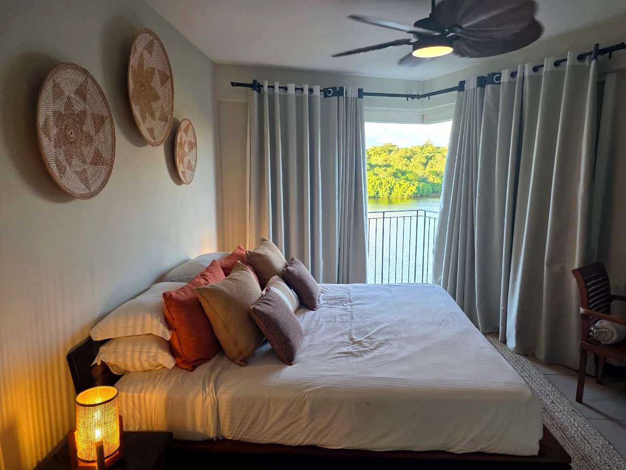 Port Chambly Waterfront Penthouse – Warm Contemporary Island Living