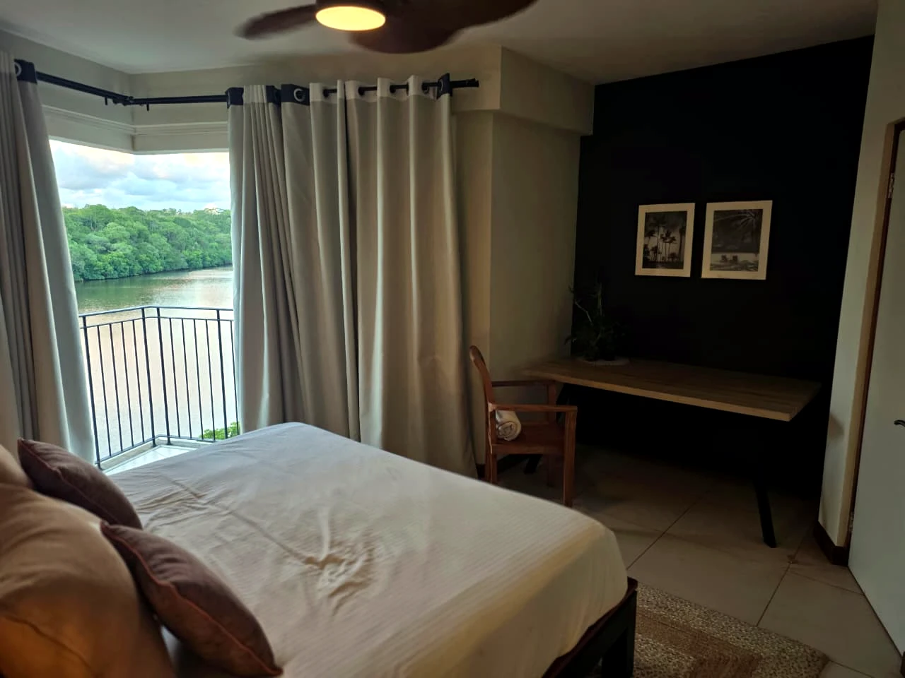 Port Chambly Waterfront Penthouse – Warm Contemporary Island Living