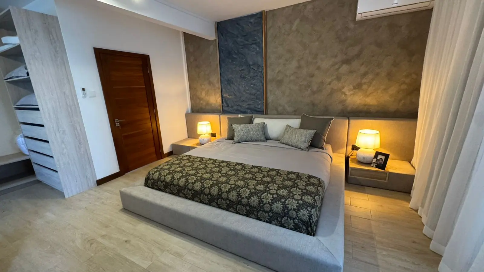 The Art of Comfort and Simplicity